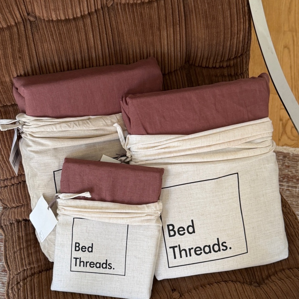 Bed Threads Cocoa Set